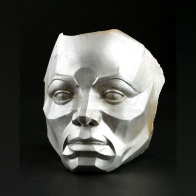 MICHAEL JACKSON: MOONWALKER (1988) - Michael Jackson Robotic Facial Appliance