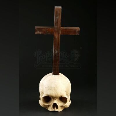 CINOVATION - Skull and Cross Decoration