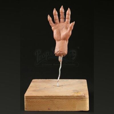 UNKNOWN PRODUCTION - Creature Hand Maquette