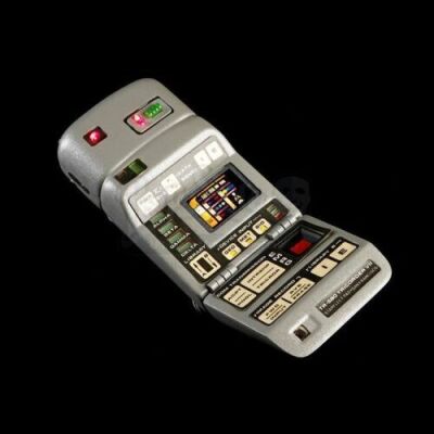 STAR TREK: THE NEXT GENERATION (1987-1994) - Light-Up Mark VII Tricorder
