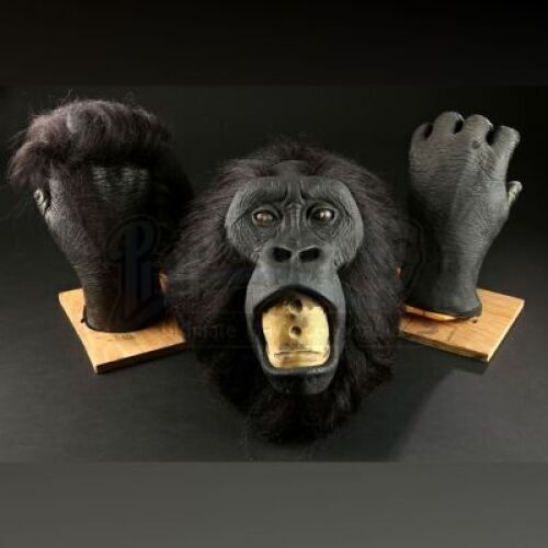 MIGHTY JOE YOUNG (1998) - Joe (John Alexander) Face Skin and Hands Lot
