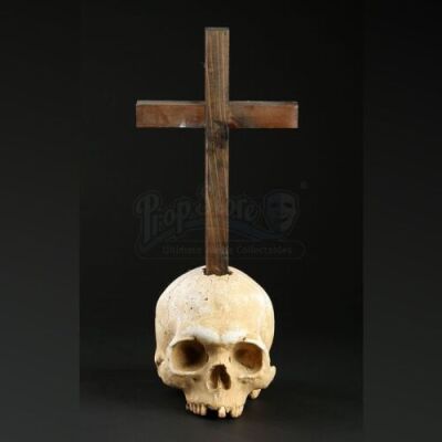 CINOVATION - Skull and Cross Decoration