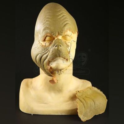 HOW THE GRINCH STOLE CHRISTMAS (2000) - Grinch (Jim Carrey) Head Appliance on Bust
