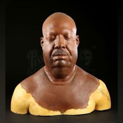 NUTTY PROFESSOR 2: THE KLUMPS (2000) - Sherman Klump (Eddie Murphy) Paint Test Bust