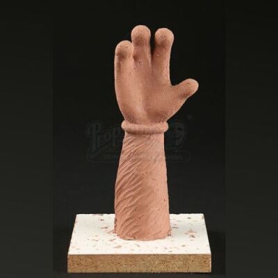 DR. SEUSS' THE CAT IN THE HAT (2003) - Cat in the Hat Hand Maquette