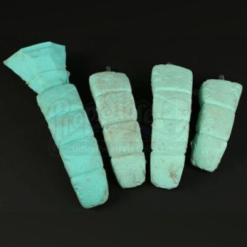 HELLBOY (2004) - Hellboy (Ron Perlman) Right Hand of Doom Cast Finger Set