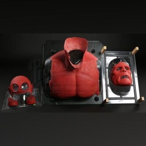 HELLBOY (2004) - Hellboy (Ron Perlman) Appliance Set