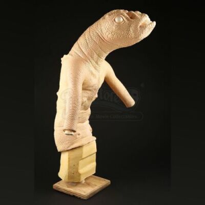 MEN IN BLACK II (2002) - Oversized Worm Guy Torso and Arm Skin Lot