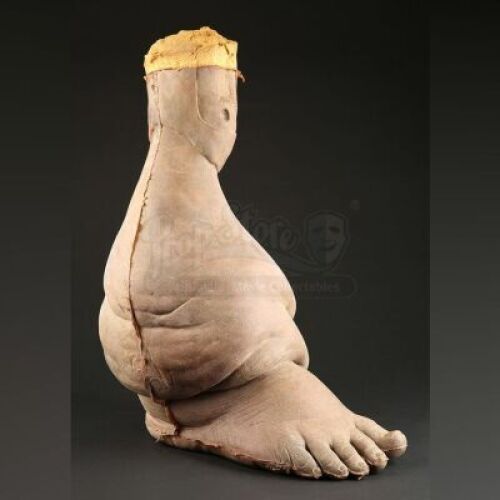 THE NUTTY PROFESSOR (1996) - Sherman Klump (Eddie Murphy) Morphed Right Foot