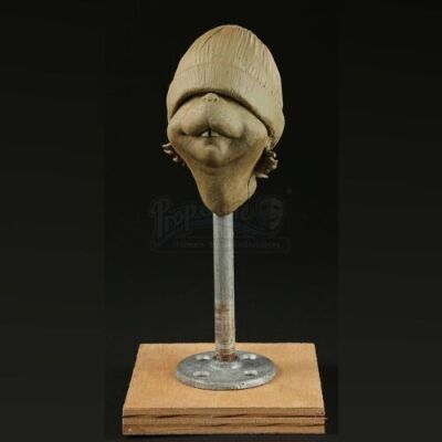 HOW THE GRINCH STOLE CHRISTMAS (2000) - Whovenile Head Maquette