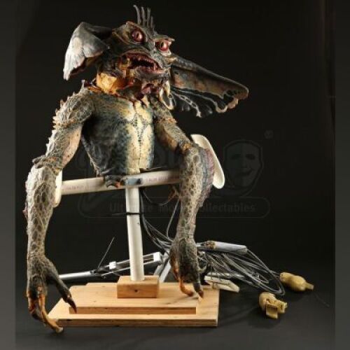 GREMLINS 2: THE NEW BATCH (1990) - Mechanical Mohawk Gremlin Puppet