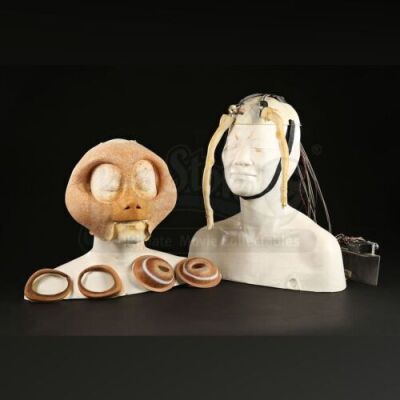 MEN IN BLACK II (2002) - Locker Alien Mechanical Antennae and Mask Lot