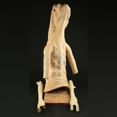 MEN IN BLACK II (2002) - Unpainted Oversized Worm Guy Skin With Arms