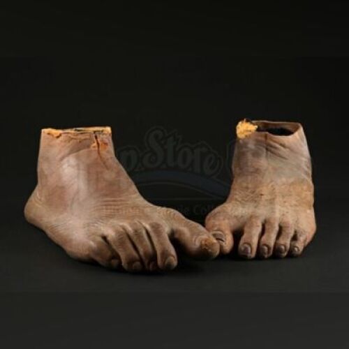 HARRY AND THE HENDERSONS (1987) - Harry (Kevin Peter Hall) Feet Pair
