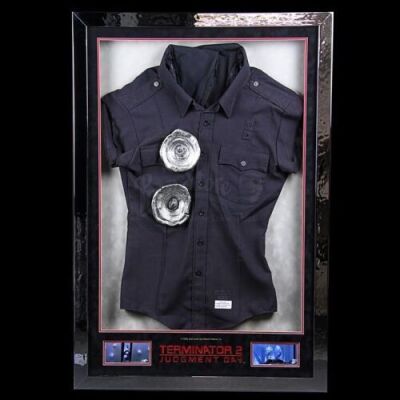 TERMINATOR 2: JUDGMENT DAY (1991) - The T-1000's (Robert Patrick) Bullet-Hit Shirt