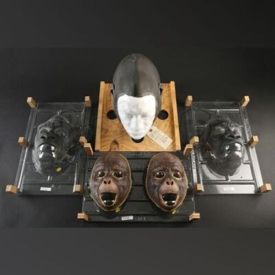 PLANET OF THE APES (2001) - Attar (Michael Clarke Duncan) and Limbo (Paul Giamatti) Appliances