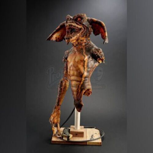 GREMLINS 2: THE NEW BATCH (1990) - Brown Gremlin Puppet