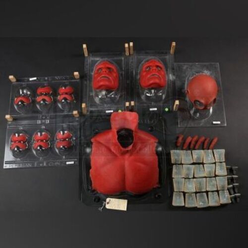 HELLBOY (2004) - Hellboy (Ron Perlman) Appliances