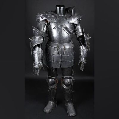 EXCALIBUR (1981) - Leondegrance's (Patrick Stewart) Suit of Black Armour