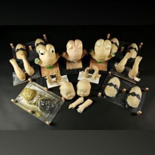 HOW THE GRINCH STOLE CHRISTMAS (2000) - Baby Grinch Components