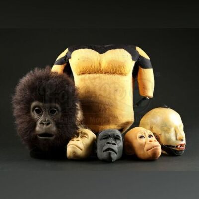 MIGHTY JOE YOUNG (1998) - Baby Joe Puppet With Heads