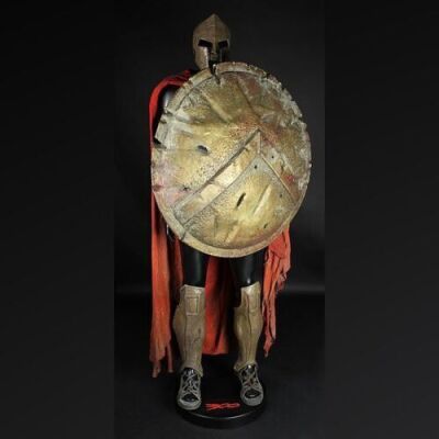 300 (2006) - Spartan Costume & Shield