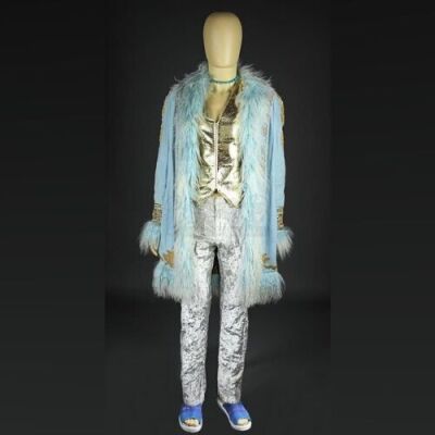 ZOOLANDER (2001) - Hansel's (Owen Wilson) Award Ceremony Costume