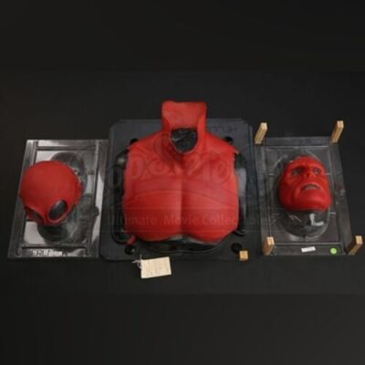 HELLBOY (2004) - Hellboy (Ron Perlman) Appliance Set