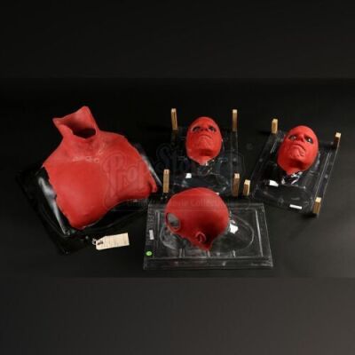 HELLBOY (2004) - Hellboy (Ron Pearlman) Appliance Set