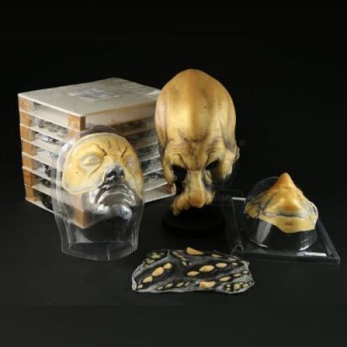 MEN IN BLACK 3 (2012) - Set of Goldar Appliances