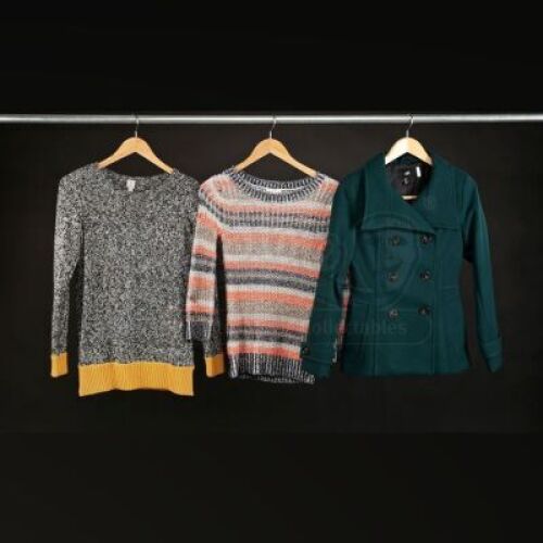 SEASON 1<br>Abigail Hobbs' (Kacey Rohl) Sweaters