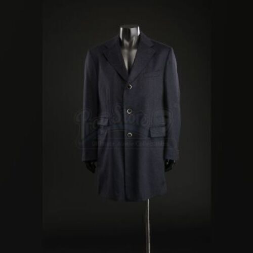 SEASON 1 EPISODE 3: "POTAGE"<br>Hannibal Lecter's (Mads Mikkelsen) Overcoat