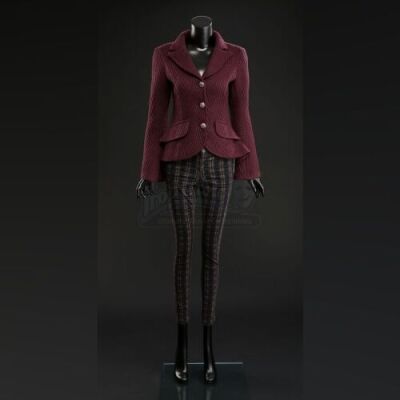 SEASON 1 EPISODE 3: "POTAGE"<br>Freddie Lounds' (Lara Jean Chorostecki) Jacket and Pants