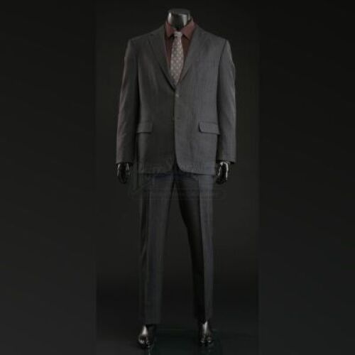 SEASON 1 EPISODE 4: "&Atilde;&hellip;&acirc;&euro;&trade;UF"<br>Jack Crawford's (Laurence Fishburne) Two-Piece Suit