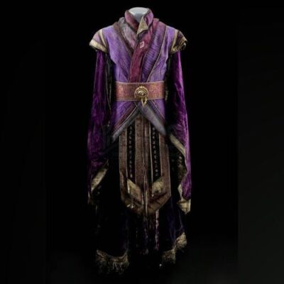 Lot # 60: Prison Mage's Uniform
