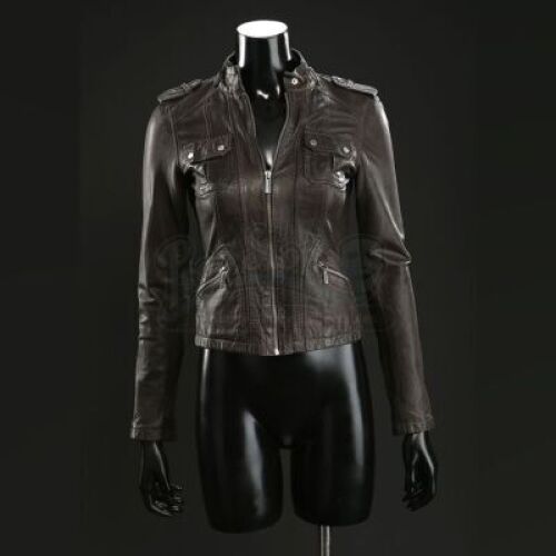 SEASON 1 EPISODE 4: "&Atilde;&hellip;&acirc;&euro;&trade;UF"<br>Beverly Katz's (Hettienne Park) Jacket