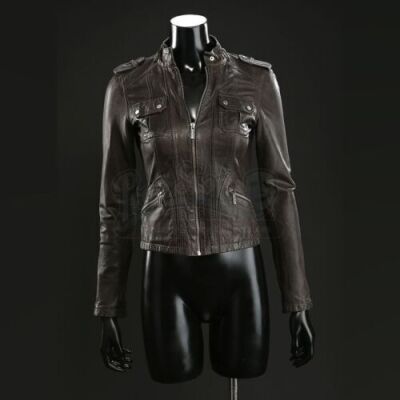 SEASON 1 EPISODE 4: "&Atilde;&hellip;&acirc;&euro;&trade;UF"<br>Beverly Katz's (Hettienne Park) Jacket