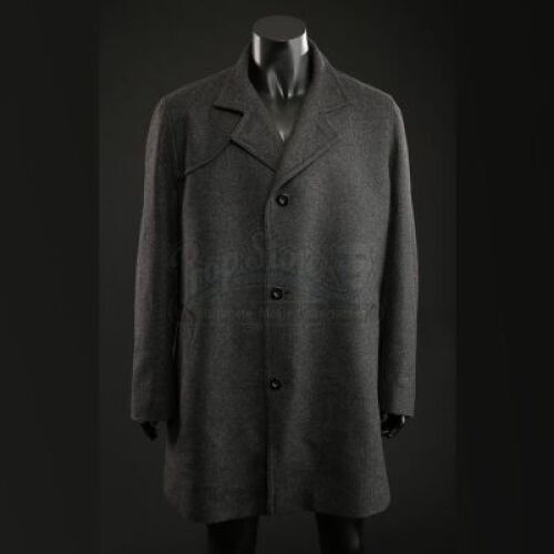 SEASON 1 EPISODE 6: "ENTREE"<br>Jack Crawford's (Laurence Fishburne) Overcoat