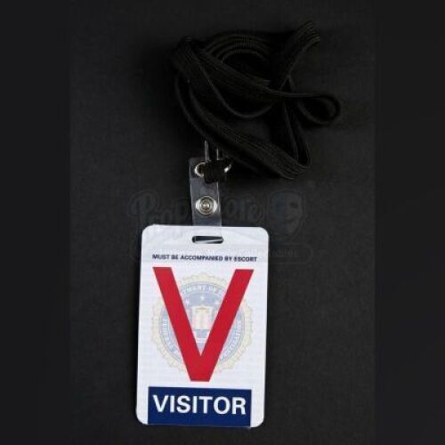 SEASONS 1-3<br>FBI Visitor's Badge