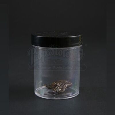 SEASON 1 EPISODE 12: "RELEVES"<br> Charred Comb Piece in Evidence Jar