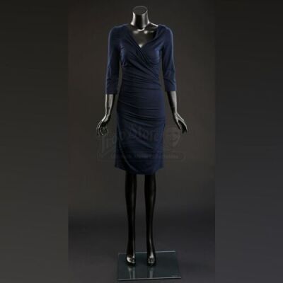 SEASON 1 EPISODE 13: "SAVOUREUX"<br>Bedelia Du Maurier's (Gillian Anderson) Dress