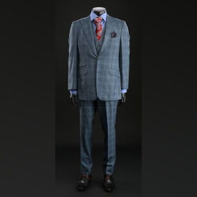 SEASON 1 EPISODE 9: "TROU NORMAND"<br>Hannibal Lecter's (Mads Mikkelsen) Blue Three-Piece Suit