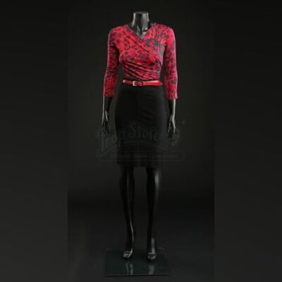 SEASON 2 EPISODE 1: "KAISEKI"<br>Alana Bloom's (Caroline Dhavernas) Blouse and Skirt