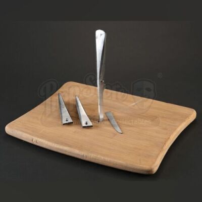 SEASON 2 EPISODE 1: "KAISEKI"<br>Hannibal Lecter's (Mads Mikkelsen) SFX Bloody Cutting Board and Knife