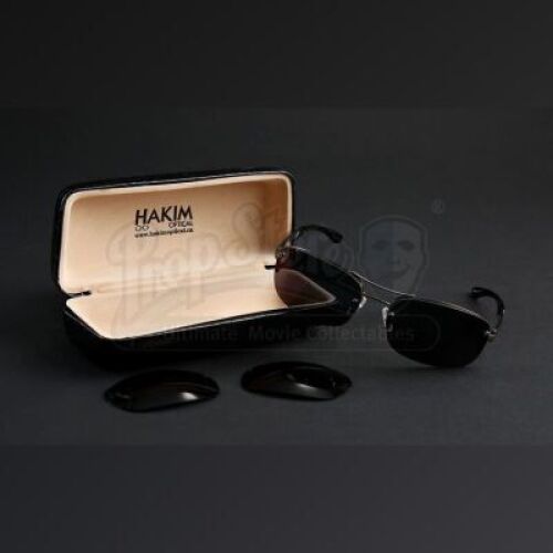 SEASON 2 EPISODE 1: "KAISEKI"<br>Jack Crawfords's (Laurence Fishburne) Sunglasses