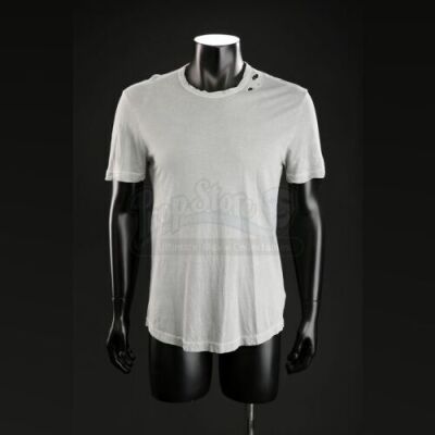 SEASON 2 EPISODE 1: "KAISEKI"<br>Will Graham's (Hugh Dancy) T-shirt