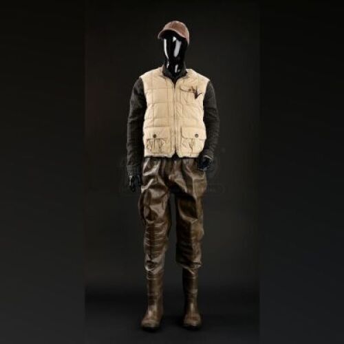 SEASON 2 EPISODE 1: "KAISEKI"<br>Will Graham's (Hugh Dancy) Fishing Outfit