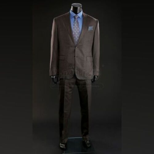 SEASON 2 EPISODE 1: "KAISEKI"<br>Jack Crawford's (Laurence Fishburne) Two-Piece Suit