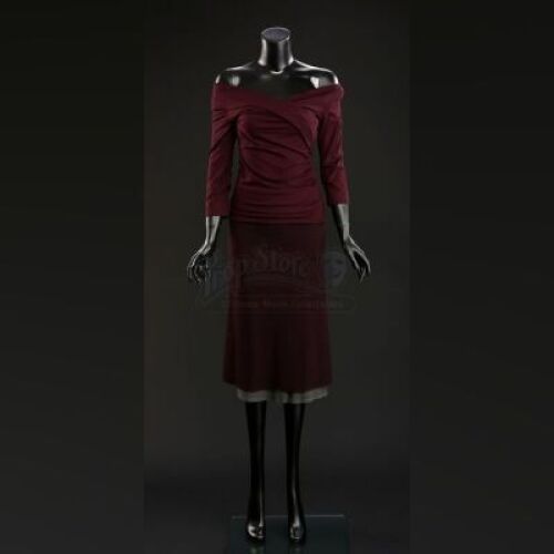 SEASON 2 EPISODE 2: "SAKIZUKE"<br>Bedelia Du Maurier's (Gillian Anderson) Blouse and Skirt