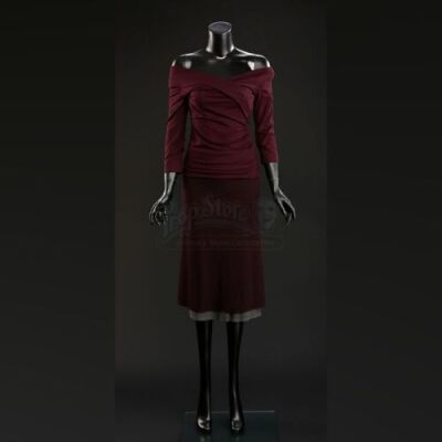 SEASON 2 EPISODE 2: "SAKIZUKE"<br>Bedelia Du Maurier's (Gillian Anderson) Blouse and Skirt